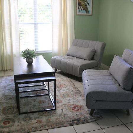 Surfside Paradise Retreat - 3Br And 2Ba Duplex, Grill, Dog Friendly - Close To The Beach! Melbourne Bagian luar foto