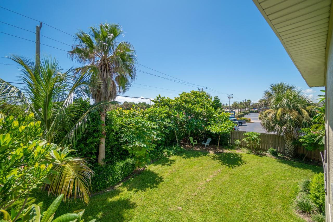 Surfside Paradise Retreat - 3Br And 2Ba Duplex, Grill, Dog Friendly - Close To The Beach! Melbourne Bagian luar foto