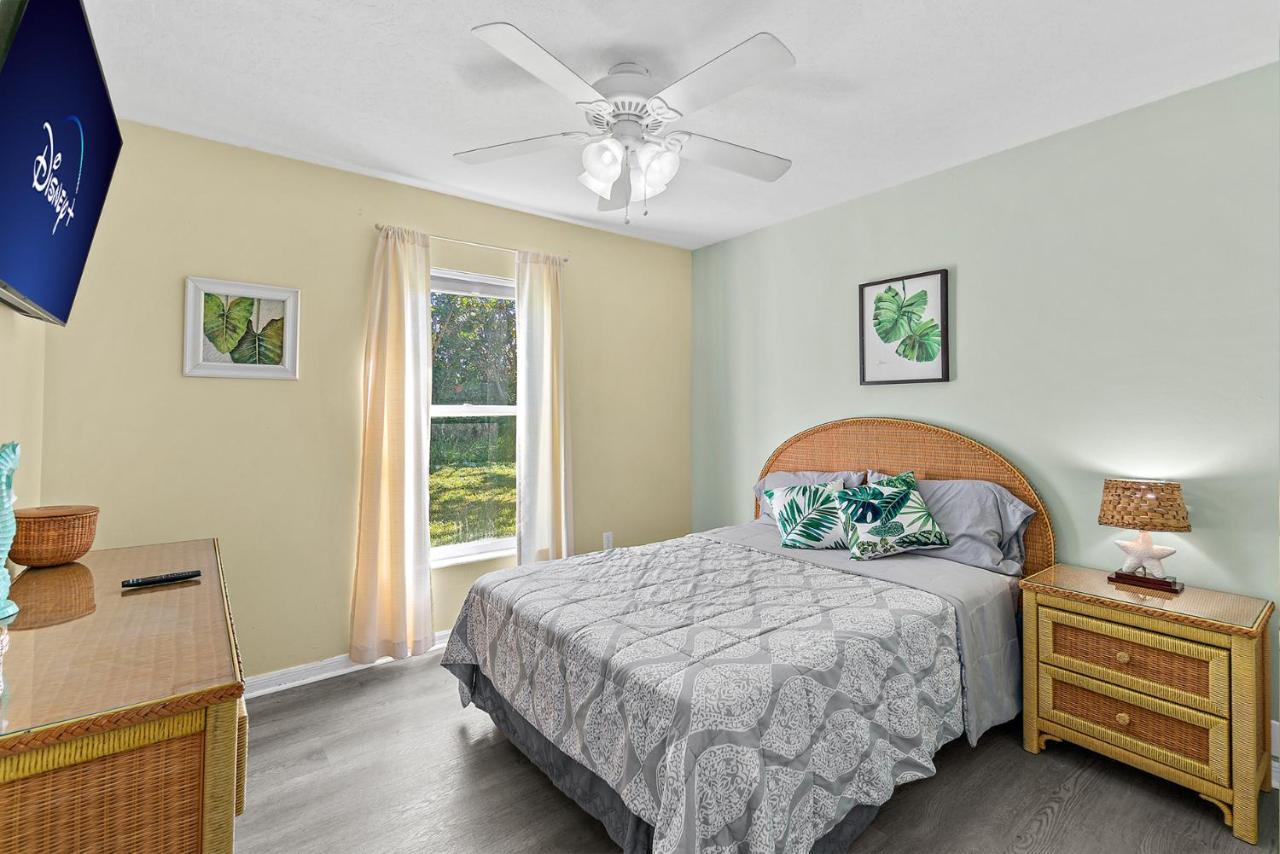 Surfside Paradise Retreat - 3Br And 2Ba Duplex, Grill, Dog Friendly - Close To The Beach! Melbourne Bagian luar foto