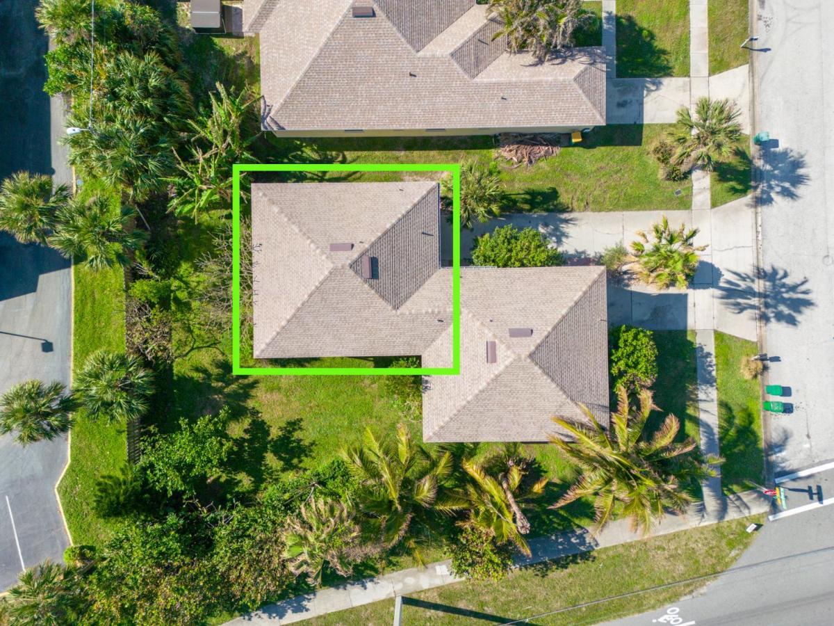 Surfside Paradise Retreat - 3Br And 2Ba Duplex, Grill, Dog Friendly - Close To The Beach! Melbourne Bagian luar foto