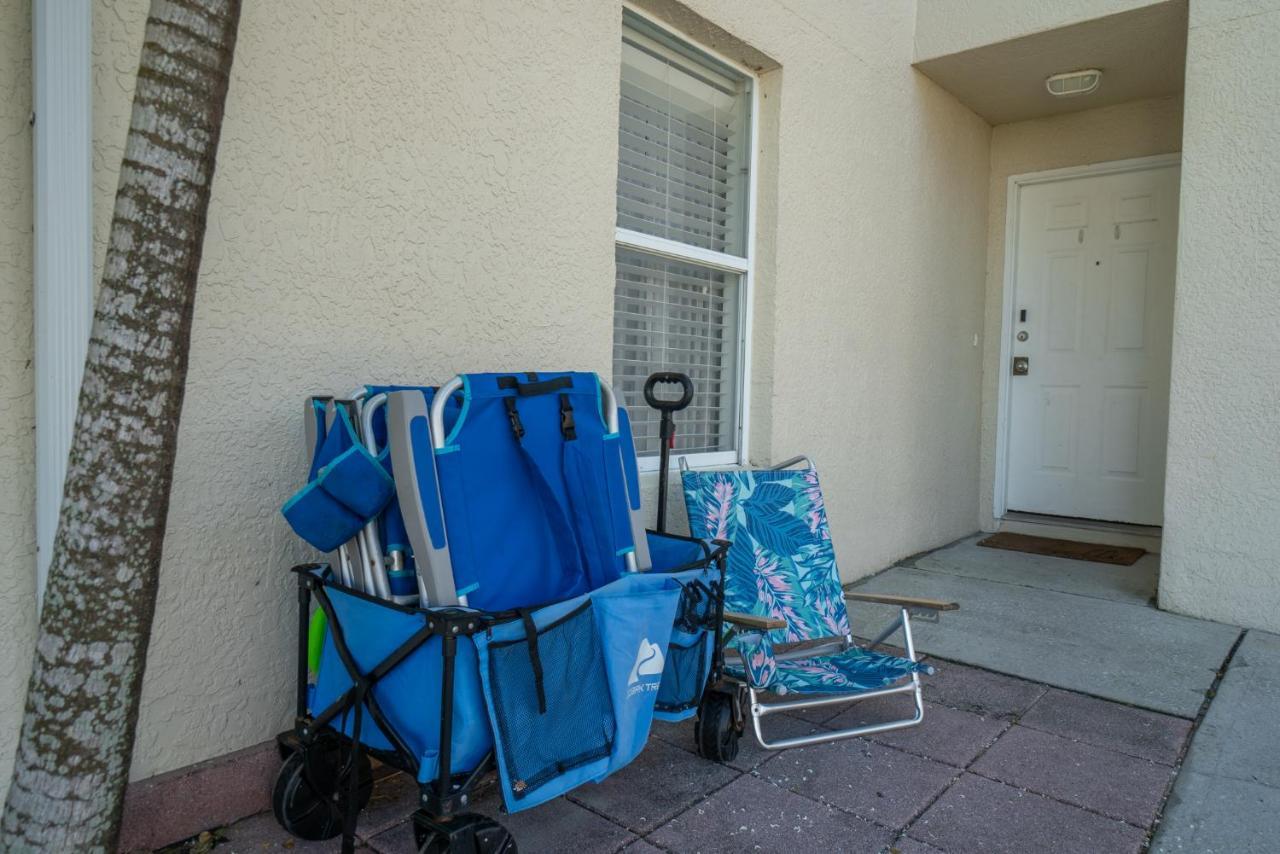 Surfside Paradise Retreat - 3Br And 2Ba Duplex, Grill, Dog Friendly - Close To The Beach! Melbourne Bagian luar foto