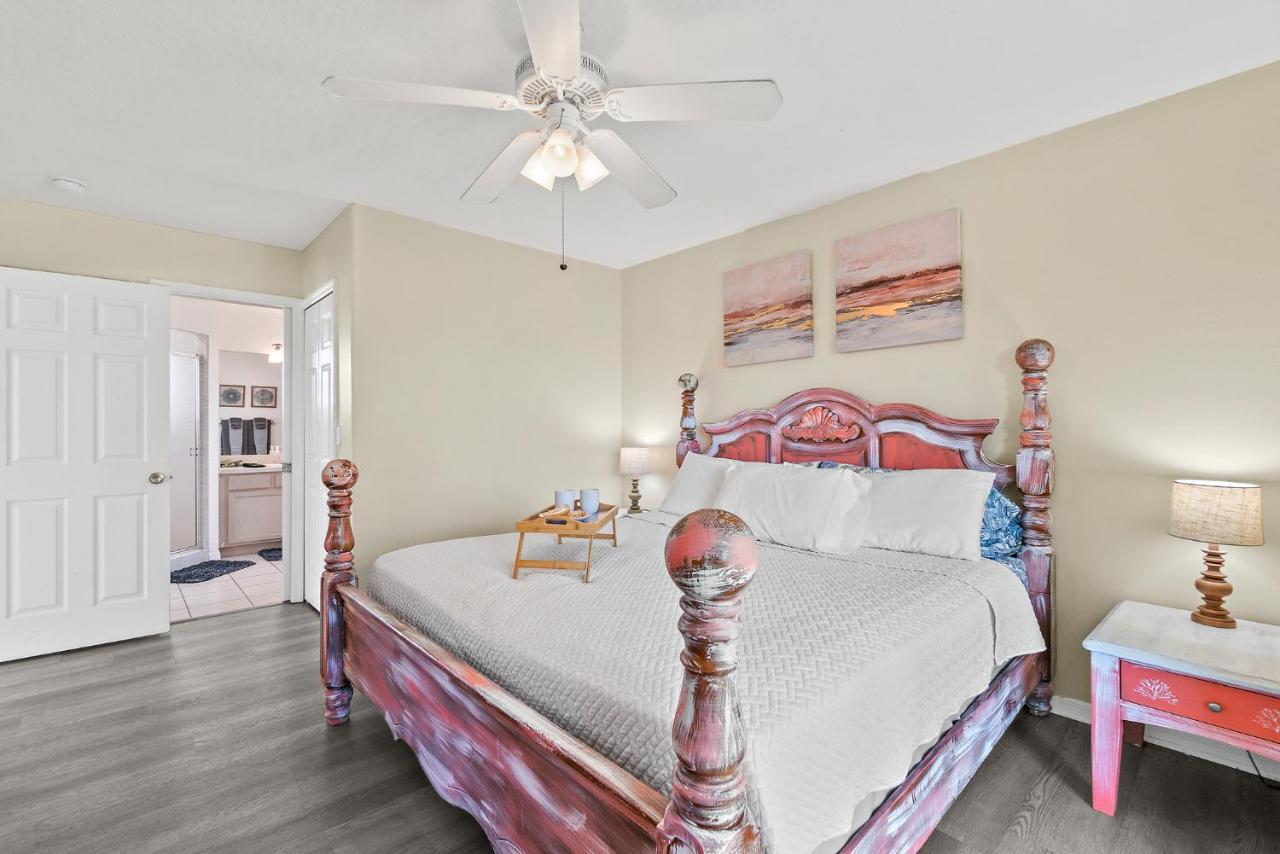 Surfside Paradise Retreat - 3Br And 2Ba Duplex, Grill, Dog Friendly - Close To The Beach! Melbourne Bagian luar foto